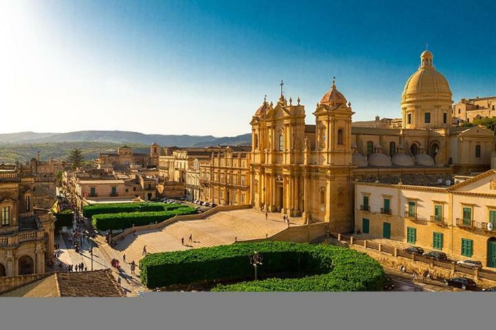 Porta Nazionale Dependance Noto Exterior foto